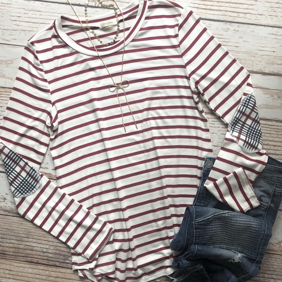 Long Bow Necklace - Picture 5 of 6